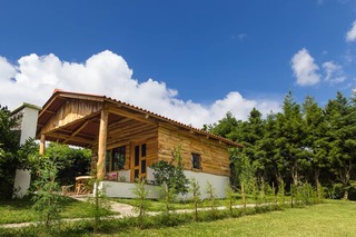 Exterior 07